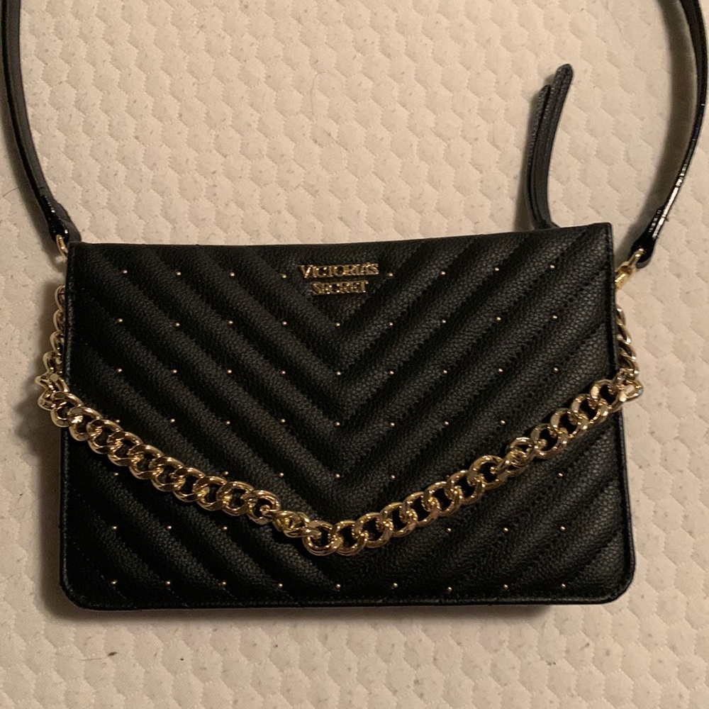 Victoria’s Secret Black quilted gold chain signature V PU leather shoulder bag